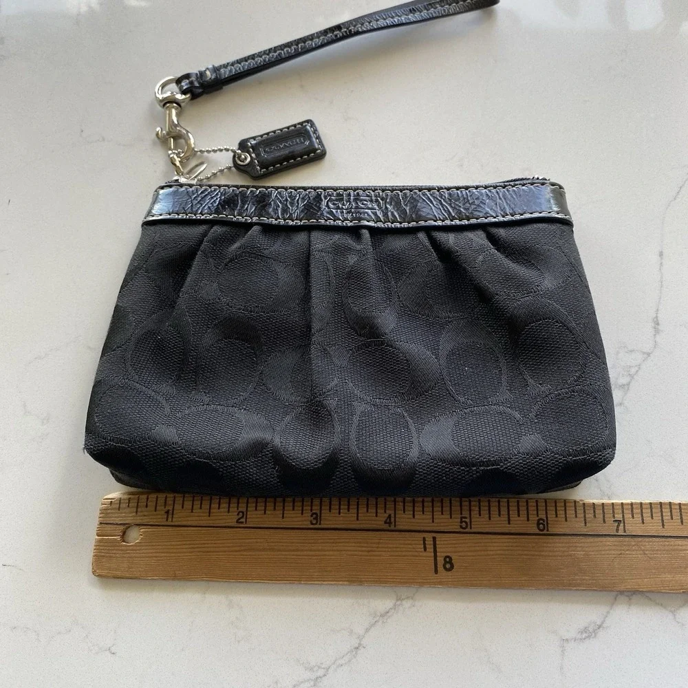 Y2K Coach Signature Jaquard & Patent Leather Trim Wristlet Wallet Women's Black
